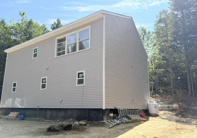 Photo 3 of Single family home for sale at 39 Hemlock Ln, Danbury, NH 03230 | MLS# 5102455 | Listing updated on 2026-09-16