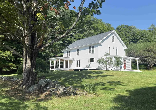 Single family home for sale at 31 South Hollow Rd, Warren, VT 05674 | MLS# 5102474