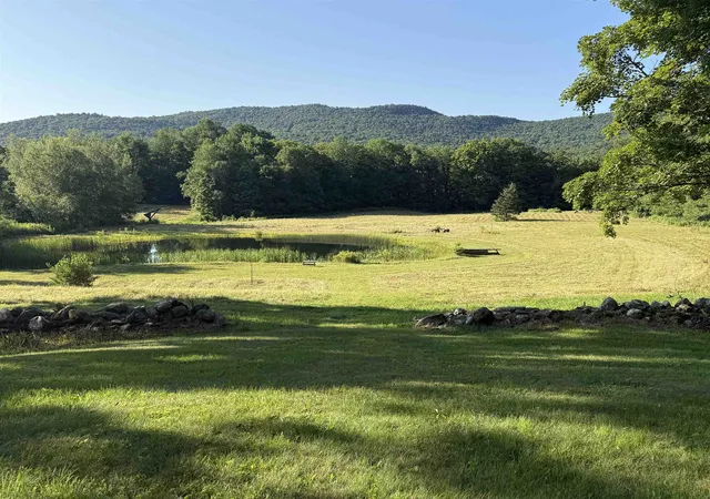 Photo 2 of Single family home for sale at 31 South Hollow Rd, Warren, VT 05674 | MLS# 5102474 | Listing updated on 2026-08-18