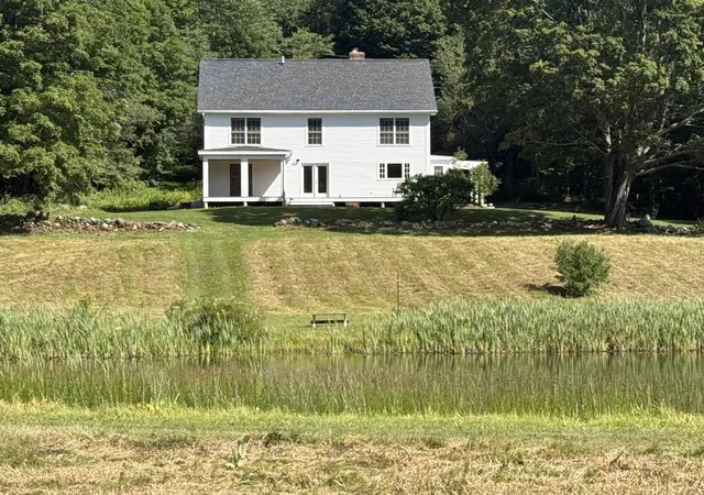 Photo 4 of Single family home for sale at 31 South Hollow Rd, Warren, VT 05674 | MLS# 5102474 | Listing updated on 2026-08-18
