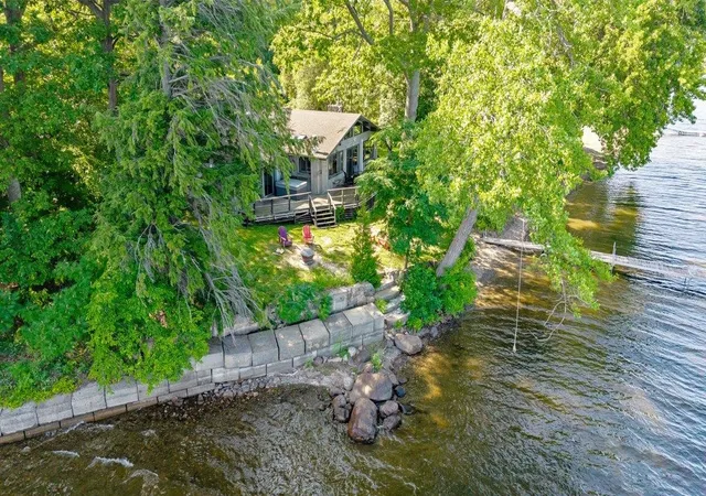 Photo 3 of Single family home for sale at 14 Macomber Pt, Alburgh, VT 05440 | MLS# 5102477 | Listing updated on 2026-08-04