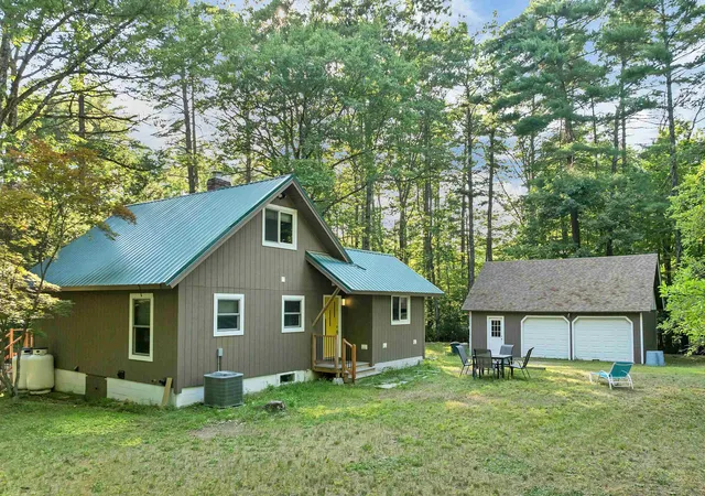 Photo 2 of Single family home for sale at 93 Long Point Rd, Moultonborough, NH 03254 | MLS# 5102486 | Listing updated on 2026-08-01