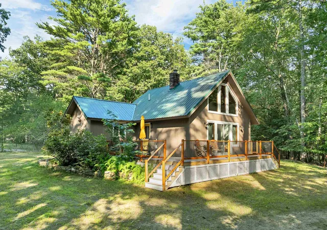 Photo 3 of Single family home for sale at 93 Long Point Rd, Moultonborough, NH 03254 | MLS# 5102486 | Listing updated on 2026-08-01