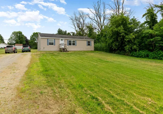 Photo 1 of Single family home for sale at 5 Ruths Dr, Saint Albans, VT 05478 | MLS# 5102490 | Listing updated on 2026-07-31