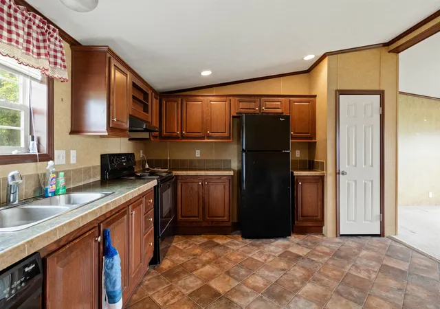 Photo 4 of Single family home for sale at 5 Ruths Dr, Saint Albans, VT 05478 | MLS# 5102490 | Listing updated on 2026-07-31
