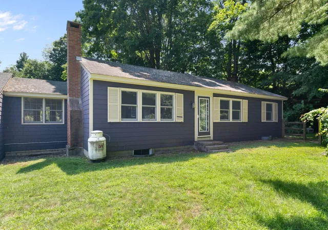 Photo 2 of Sale Pending at 138 Wantastiquet Dr, Brattleboro, VT 05301 | MLS# 5102500 | Listing updated on 2026-08-20