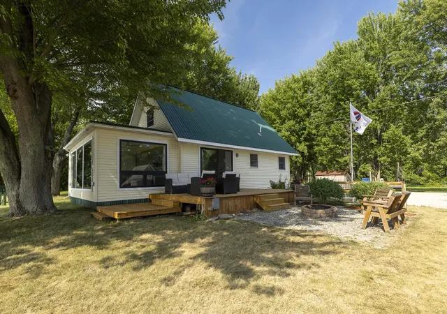 Photo 3 of Single family home for sale at 502 Duck Point Rd, Highgate, VT 05459 | MLS# 5102520 | Listing updated on 2026-08-25