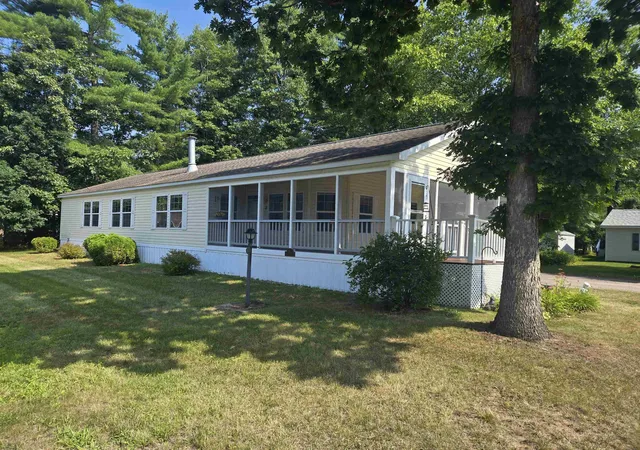 2nd image of 57 Temple Dr, Rochester, NH 03868 | MLS# 5102521