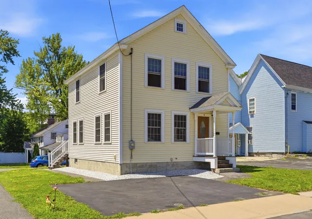 Single family home for sale at 4 Abbott St, Nashua, NH 03064 | MLS# 5102523