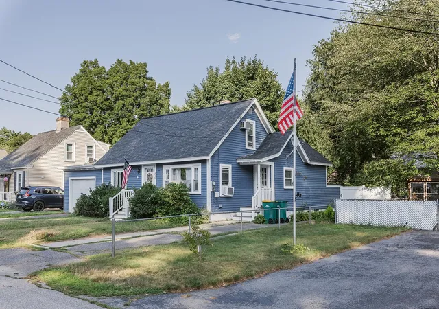 Photo 1 of Single family home for sale at 64 Richardson St, Rochester, NH 03867 | MLS# 5102526 | Listing updated on 2026-09-01