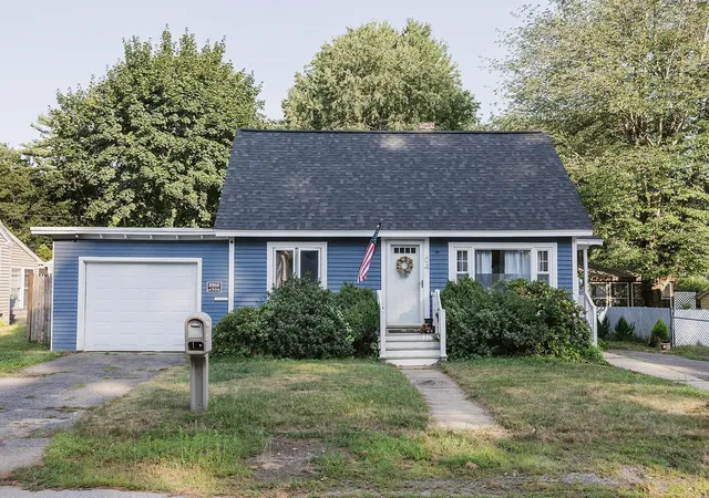 Photo 2 of Single family home for sale at 64 Richardson St, Rochester, NH 03867 | MLS# 5102526 | Listing updated on 2026-09-01