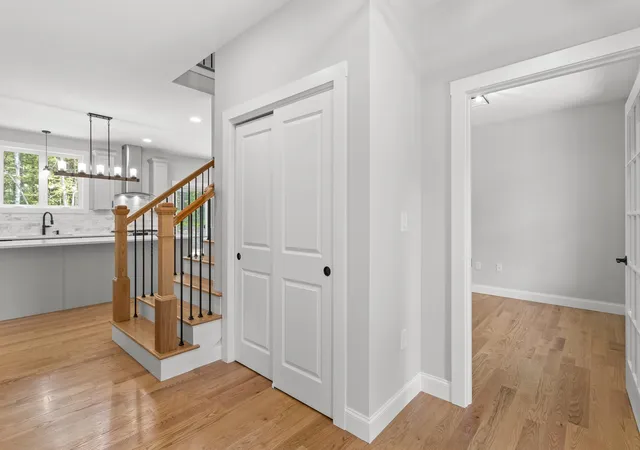 Photo 3 of Single family home for sale at 6 Aria Hill Dr, Wilton, NH 03086 | MLS# 5102533 | Listing updated on 2026-07-30