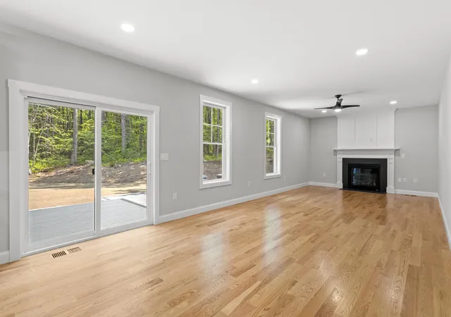 Photo 3 of Single family home for sale at 6 Aria Hill Dr, Wilton, NH 03086 | MLS# 5102533 | Listing updated on 2026-07-30