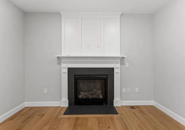 Photo 4 of Single family home for sale at 6 Aria Hill Dr, Wilton, NH 03086 | MLS# 5102533 | Listing updated on 2026-07-30
