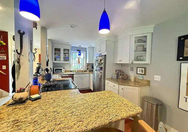 Photo 3 of Townhouse for sale at 93b Heritage Hill Circle Pl, Rutland, VT 05701 | MLS# 5102534 | Listing updated on 2026-09-09