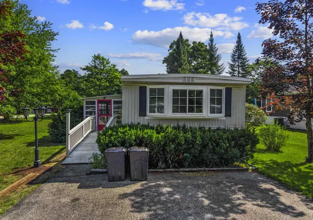 2nd image of 55 Fairfield Dr, Concord, NH 03301 | MLS# 5102542