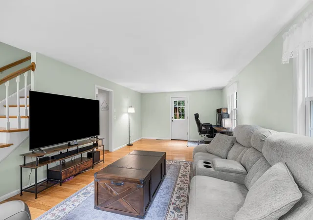 Photo 3 of Sale Pending at 16 Cindy Ave, Salem, NH 03079 | MLS# 5102555 | Listing updated on 2026-09-02