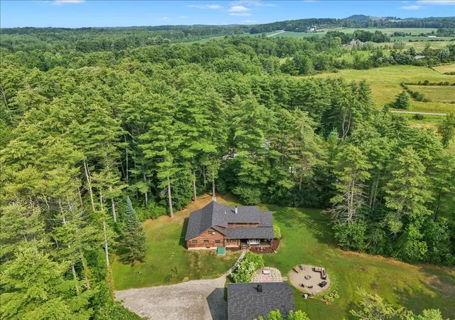 Photo 3 of Sale Pending at 5597 Greenbush Rd, Charlotte, VT 05445 | MLS# 5102557 | Listing updated on 2026-09-08