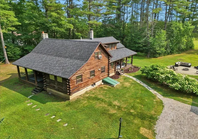 Photo 3 of Sale Pending at 5597 Greenbush Rd, Charlotte, VT 05445 | MLS# 5102557 | Listing updated on 2026-09-08