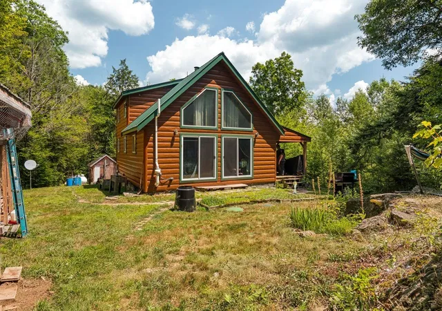 Photo 1 of Sale Pending at 1271 Main St, Grafton, NH 03240 | MLS# 5102558 | Listing updated on 2026-09-13