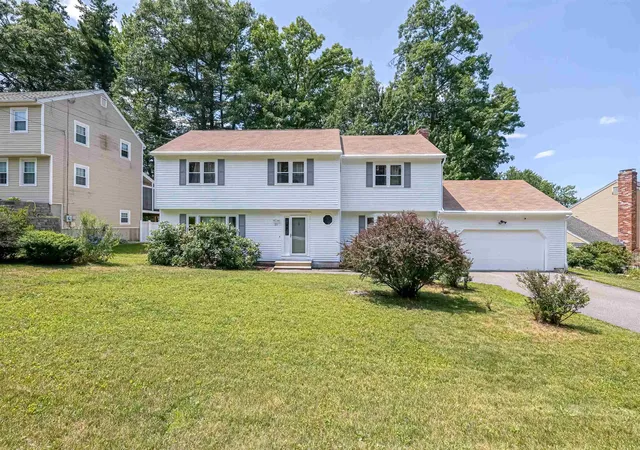 2nd image of 21 Clearview Dr, Nashua, NH 03062 | MLS# 5102588