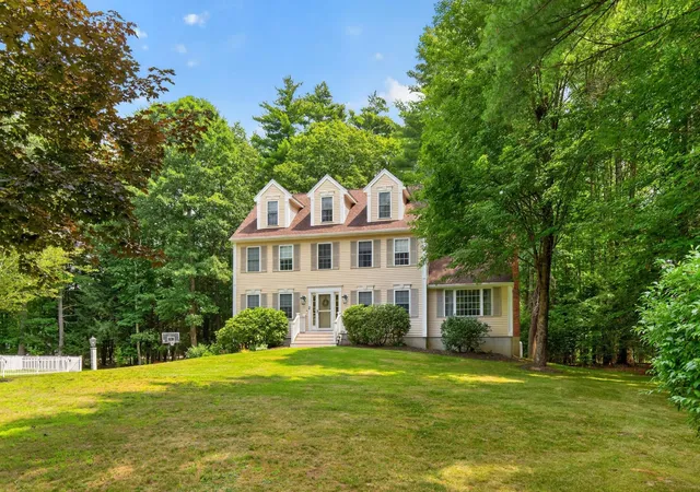 Photo 1 of Single family home for sale at 2 Chapman Wy, Exeter, NH 03833 | MLS# 5102616 | Listing updated on 2026-07-30