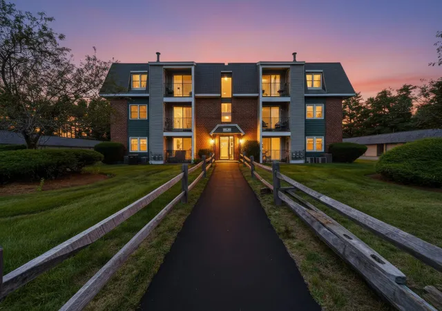 1st image of 5 Roedean Dr #302, Nashua, NH 03063 | MLS# 5102626