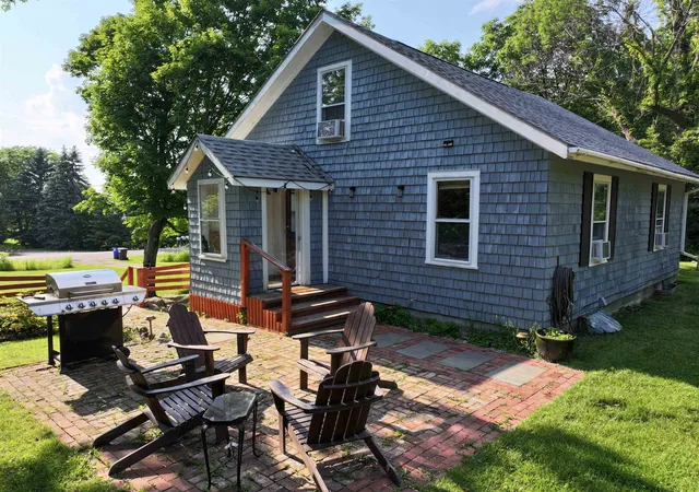 Photo 1 of Sale Pending at 164 West Shore Rd, Grand Isle, VT 05458 | MLS# 5102639 | Listing updated on 2026-09-16