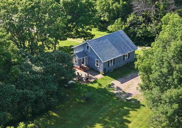 Photo 4 of Sale Pending at 164 West Shore Rd, Grand Isle, VT 05458 | MLS# 5102639 | Listing updated on 2026-09-16