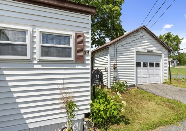Photo 3 of Sale Pending at 24 Peabody St, Lebanon, NH 03766 | MLS# 5102640 | Listing updated on 2026-08-31