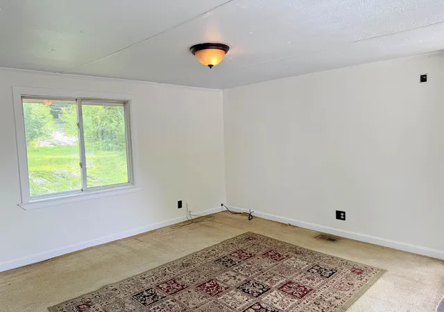 Photo 3 of Manufactured home for sale at 14 Monroe Ave, Allenstown, NH 03275 | MLS# 5102647 | Listing updated on 2026-09-20