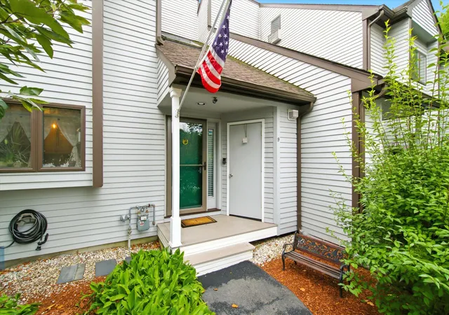 1st image of 9 Pondview Dr, Merrimack, NH 03054 | MLS# 5102665