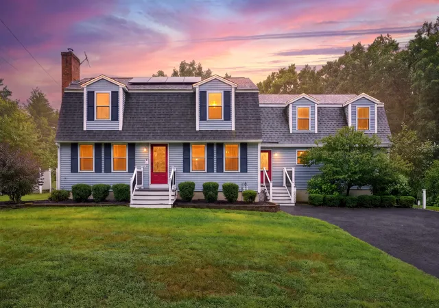 Photo 1 of Single family home for sale at 21 Century Ln, Litchfield, NH 03052 | MLS# 5102666 | Listing updated on 2026-09-13