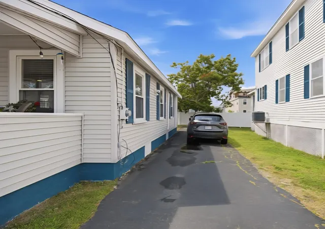 Photo 3 of Sale Pending at 51 Highland Ave, Hampton, NH 03842 | MLS# 5102679 | Listing updated on 2026-08-03