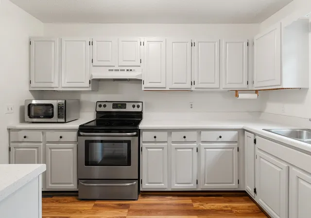 Photo 3 of Townhouse for sale at 17 Hideaway Ln, Williston, VT 05495 | MLS# 5102686 | Listing updated on 2026-08-31