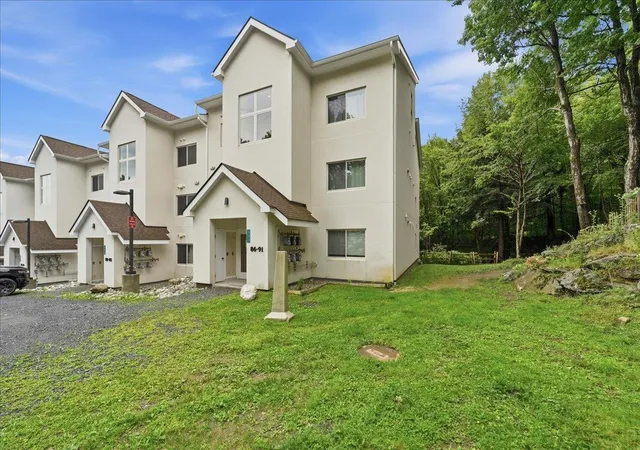 Photo 1 of Sale Pending at 251 Mountainside Dr #88, Warren, VT 05674 | MLS# 5102692 | Listing updated on 2026-09-04