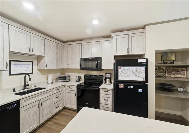 Photo 2 of Sale Pending at 251 Mountainside Dr #88, Warren, VT 05674 | MLS# 5102692 | Listing updated on 2026-09-04
