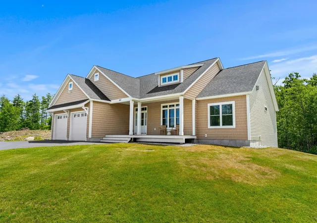 1st image of 441 Blane Cir #12, Pembroke, NH 03275 | MLS# 5102696