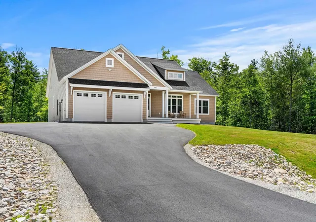 2nd image of 441 Blane Cir #12, Pembroke, NH 03275 | MLS# 5102696