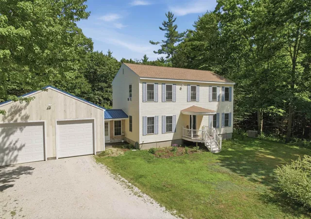 Photo 3 of Single family home for sale at 81 Stevens Hill Rd, Nottingham, NH 03290 | MLS# 5102705 | Listing updated on 2026-08-22