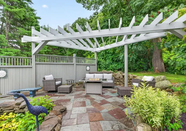 Photo 3 of Single family home for sale at 9 Powder Mill Rd, Exeter, NH 03833 | MLS# 5102707 | Listing updated on 2026-09-13