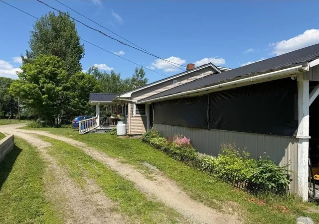 Photo 3 of Single family home for sale at 2701 Salem Derby Rd, Derby, VT 05829 | MLS# 5102714 | Listing updated on 2026-09-02