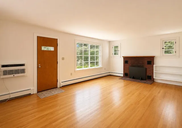 Photo 3 of Single family home for sale at 374 Flynn Ave, Burlington, VT 05401 | MLS# 5102755 | Listing updated on 2026-09-18