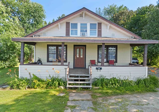Photo 3 of Single family home for sale at 20 Bridge St, Lancaster, NH 03584 | MLS# 5102757 | Listing updated on 2026-10-08