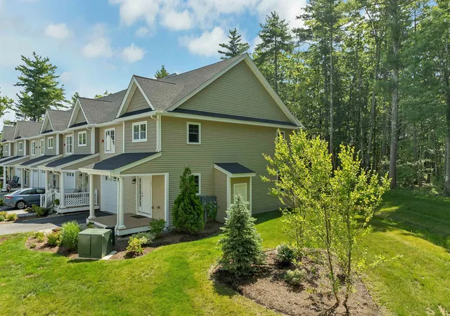 1st image of 101 Centerwood Wy, Manchester, NH 03102 | MLS# 5102777