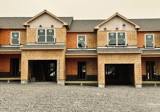 Photo 4 of Townhouse for sale at 19 Elise Ave #Lot 87, Londonderry, NH 03053 | MLS# 5102783 | Listing updated on 2026-09-10
