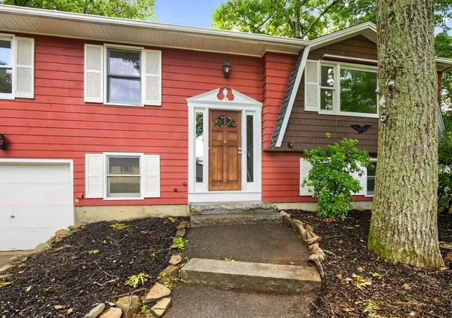 2nd image of 22 Anita St, Rochester, NH 03867 | MLS# 5102824