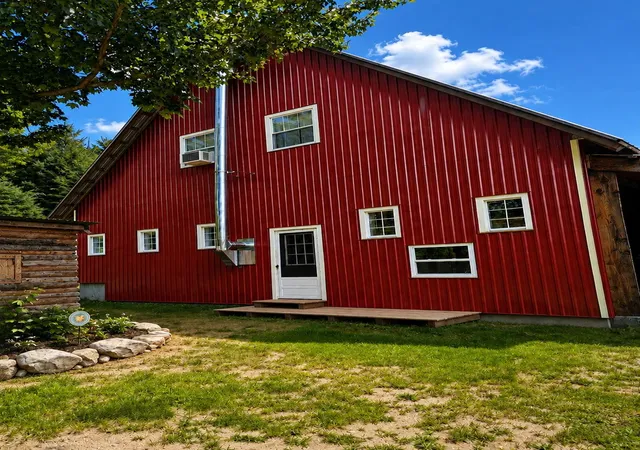 Single family home for sale at 8 Kimball Hill Rd, West Topsham, VT 05086 | MLS# 5102838