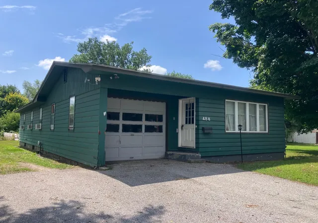 Photo 2 of Single family home for sale at 48 1/2 Greenwich St, Swanton, VT 05488 | MLS# 5102852 | Listing updated on 2026-09-14