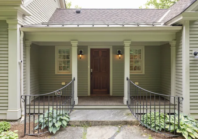 Photo 3 of Single family home for sale at 145 Stephen Day Ln, Quechee, VT 05059 | MLS# 5102873 | Listing updated on 2026-09-04